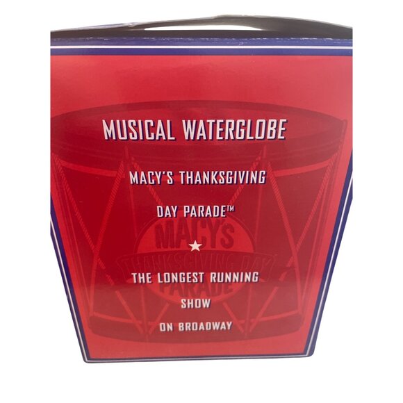 Macys 2002 Thanksgiving Day Parade Musical Waterglobe collectible SKU 8310 - Picture 4 of 16